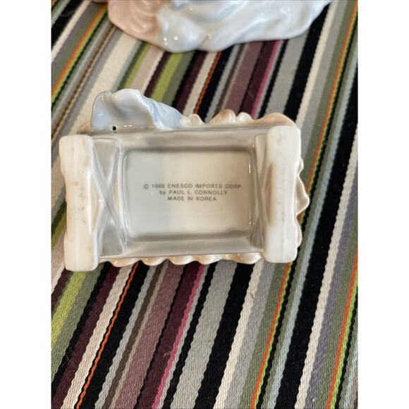 ENESCO 1988 NATIVITY Porcelain Mary Jesus PAUL CONNOLLY Vintage Set - Picture 6 of 7